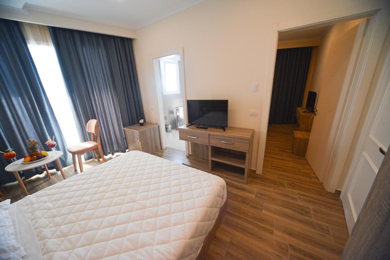 Hotel Elesio Golem  Eksteriør billede